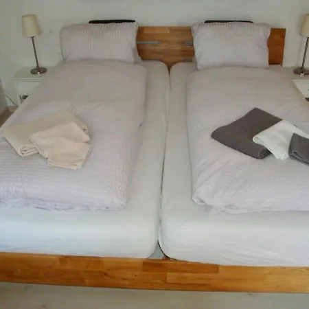 Apartman Casa Almis, *